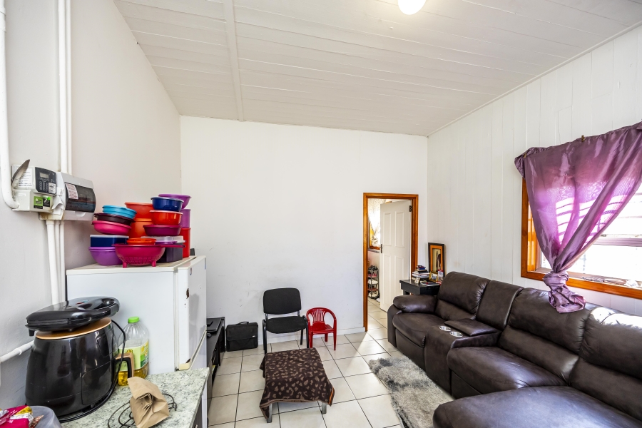 6 Bedroom Property for Sale in Quigney Eastern Cape